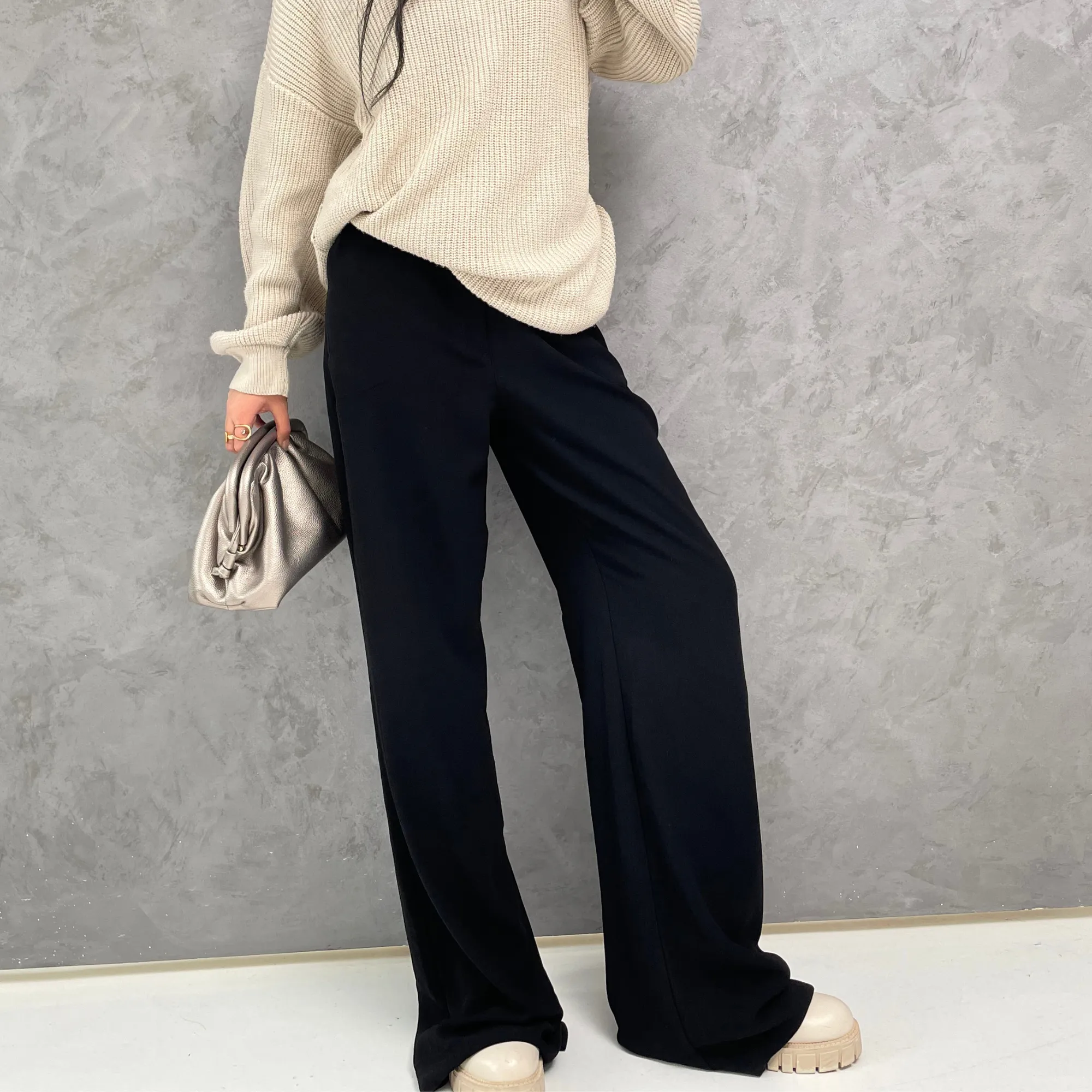 Chic Tailored Wide-Leg Pants