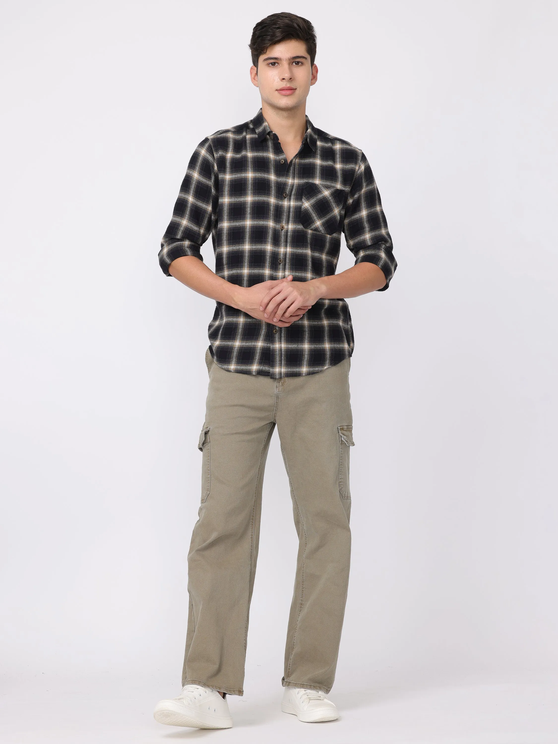 Men Washed Olive Straight Fit Cargo Pants