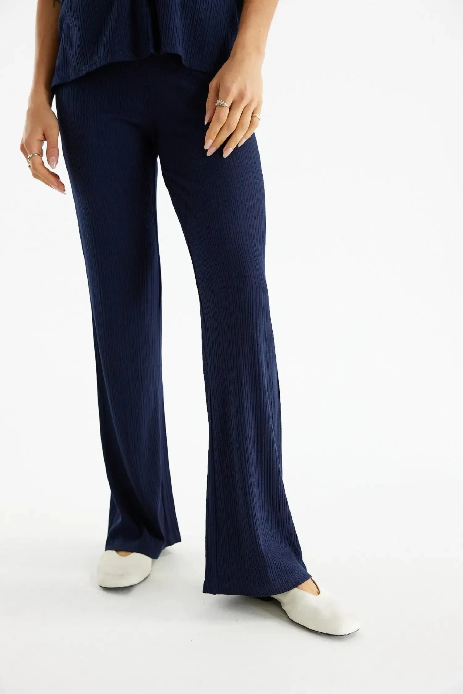 Mod Ref Gwyn Pants  High-Rise, Ribbed Knit & Effortlessly Stylish